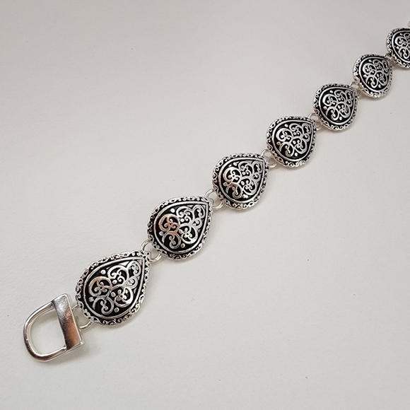 NWT Embossed Antique Metal Teardrop Magnetic Link Bracelet - Picture 4 of 9